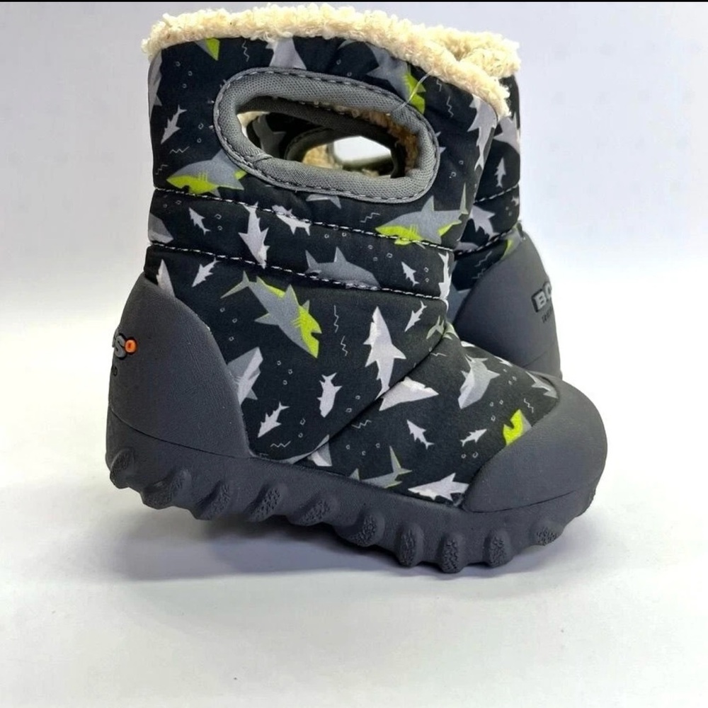 Bogs B-Smoc Kids Shark Print Waterproof Winter Boots- Toddler Size 5 - Picture 2 of 5